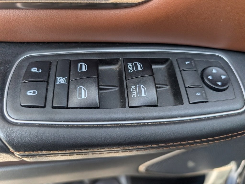 2019 RAM 1500 Longhorn Crew Cab 4x4 5'7" Box