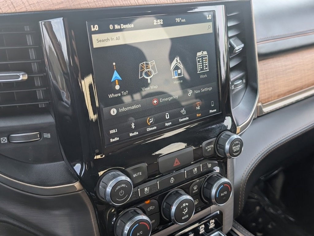 2019 RAM 1500 Longhorn Crew Cab 4x4 5'7" Box