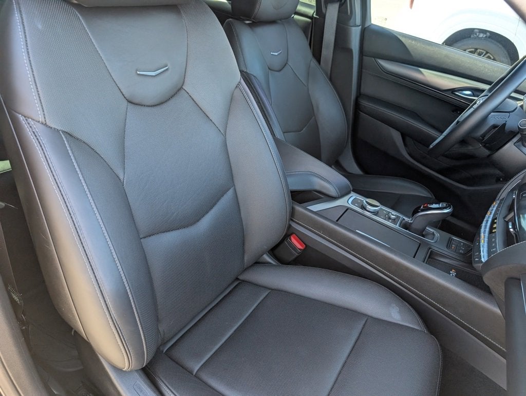 2022 Cadillac CT5 Premium Luxury