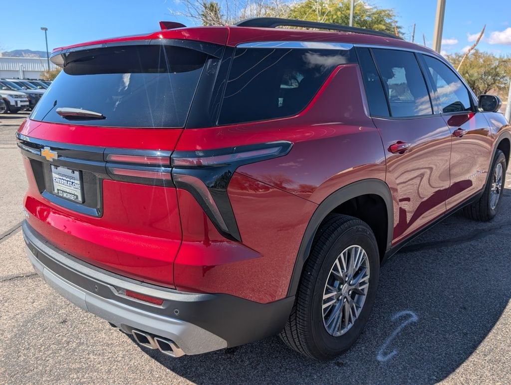 2025 Chevrolet Traverse LT