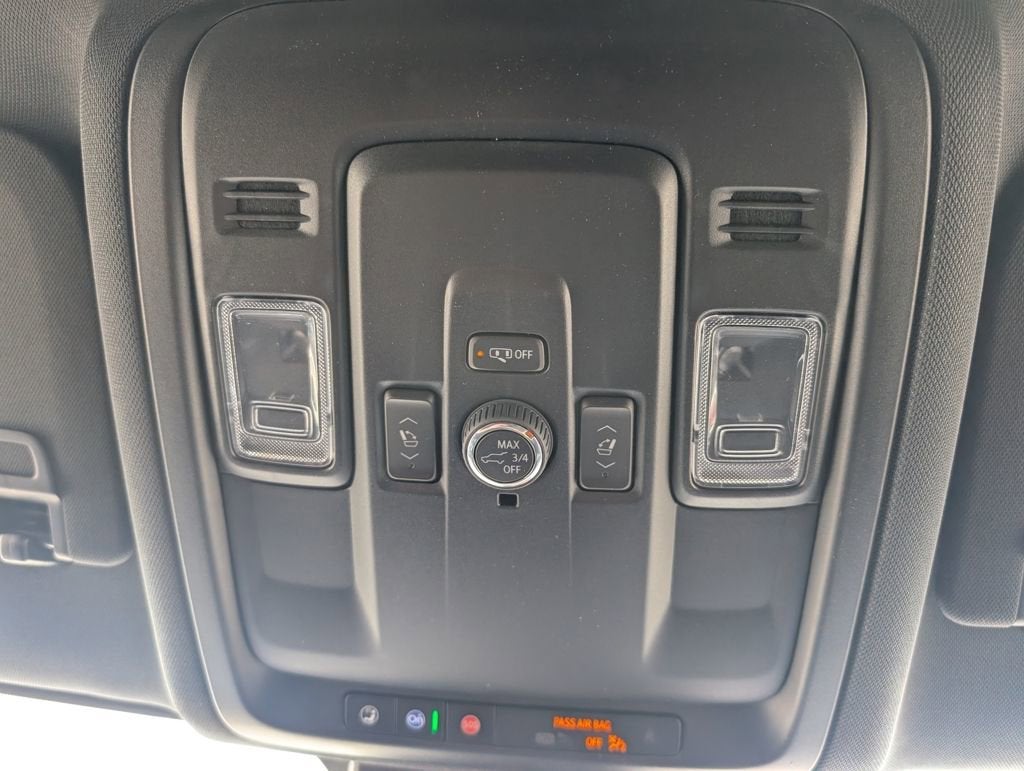 2025 Chevrolet Suburban LT