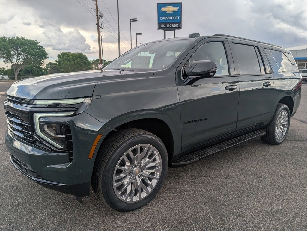 2025 Chevrolet Suburban RST