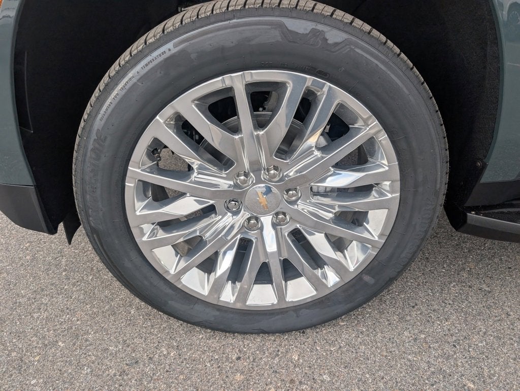 2025 Chevrolet Suburban RST