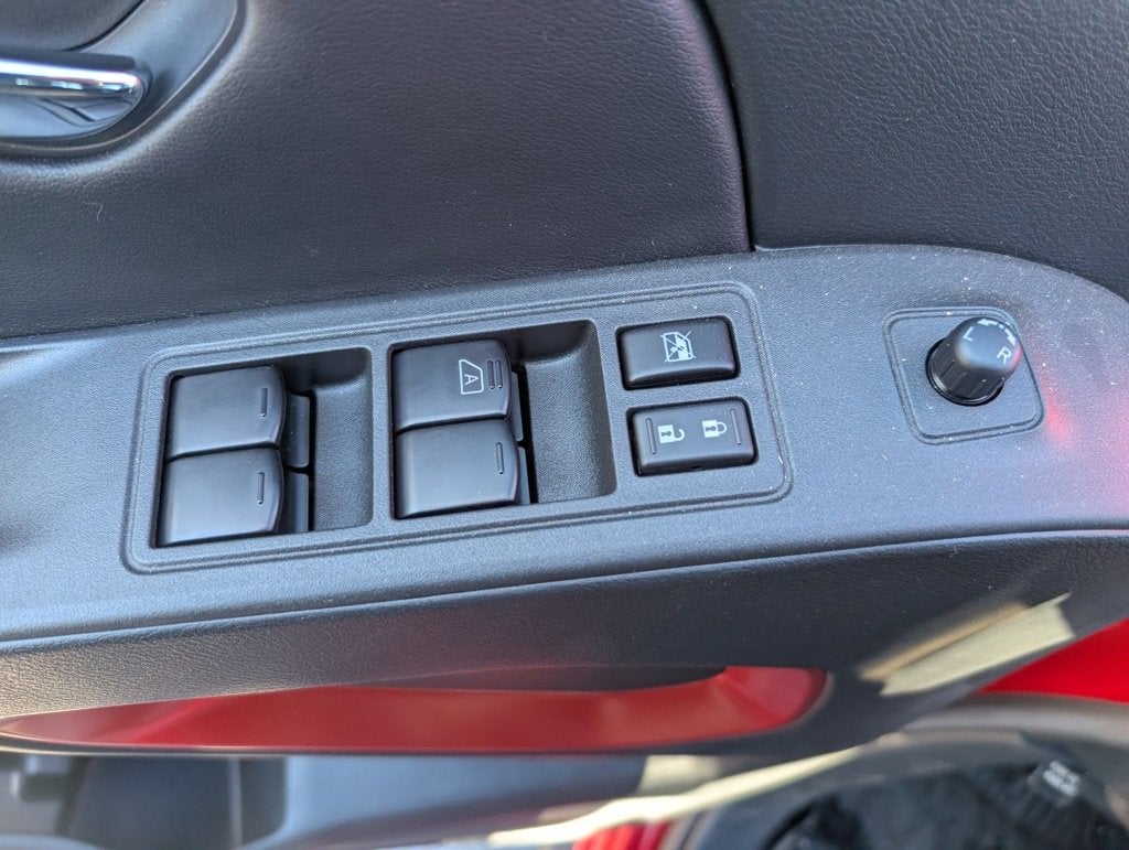 2025 Nissan Frontier Crew Cab Long Bed PRO-4X 4x4