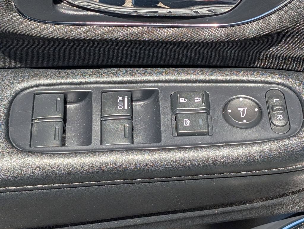 2022 Honda HR-V 2WD EX