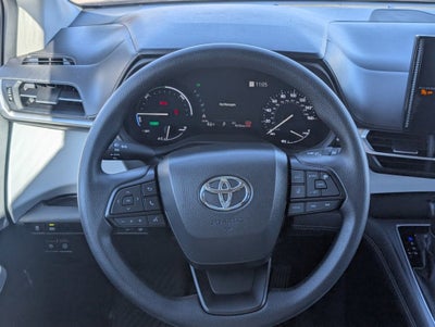 2025 Toyota Sienna LE