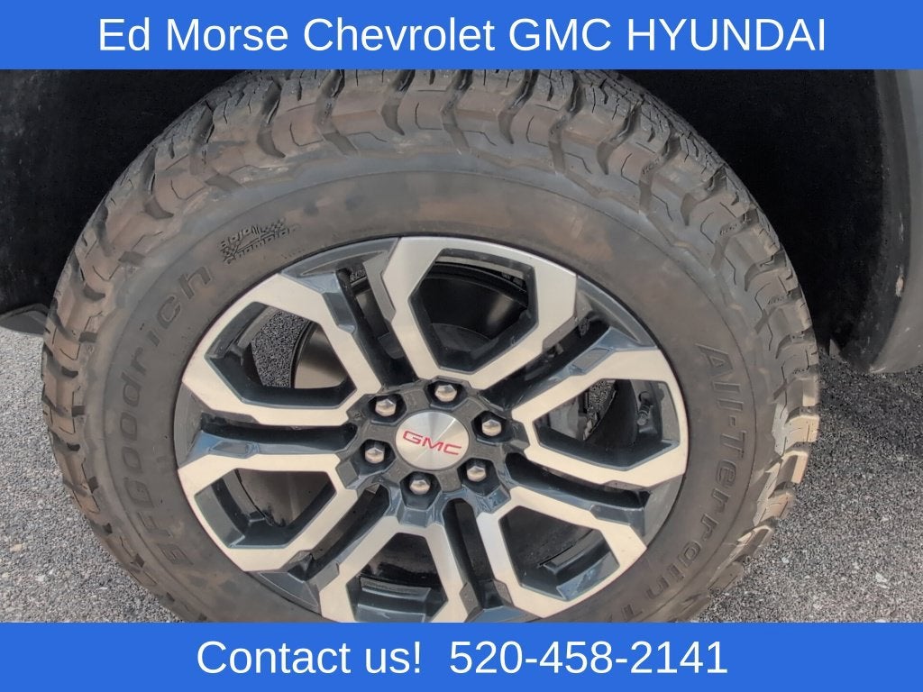 2023 GMC Canyon 4WD AT4