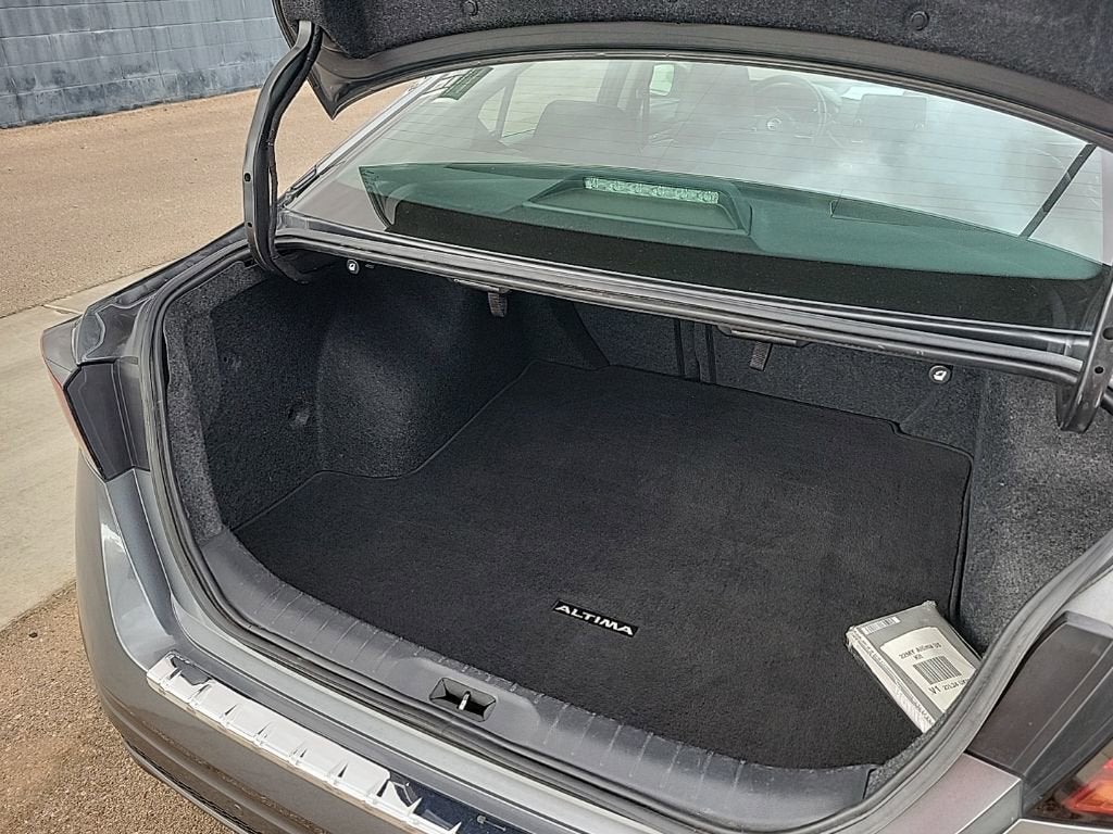 2022 Nissan Altima SL - Photo 14