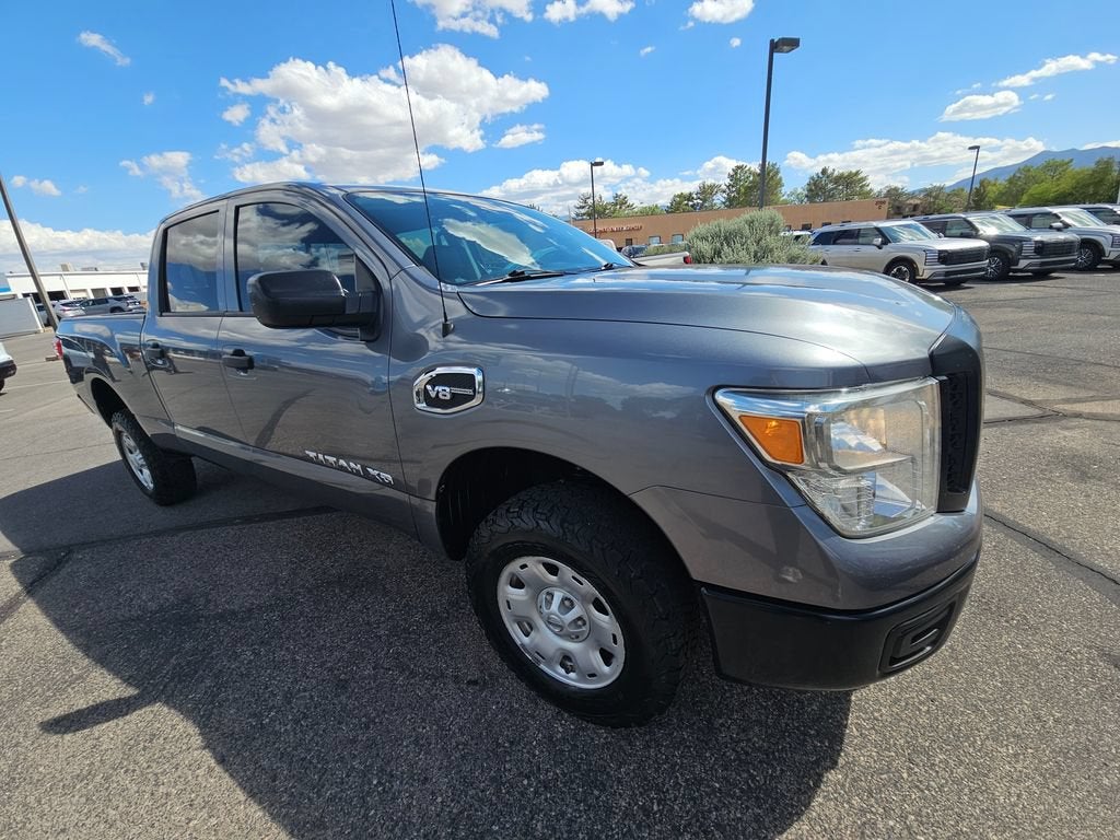 2018 Nissan TITAN XD S Gas