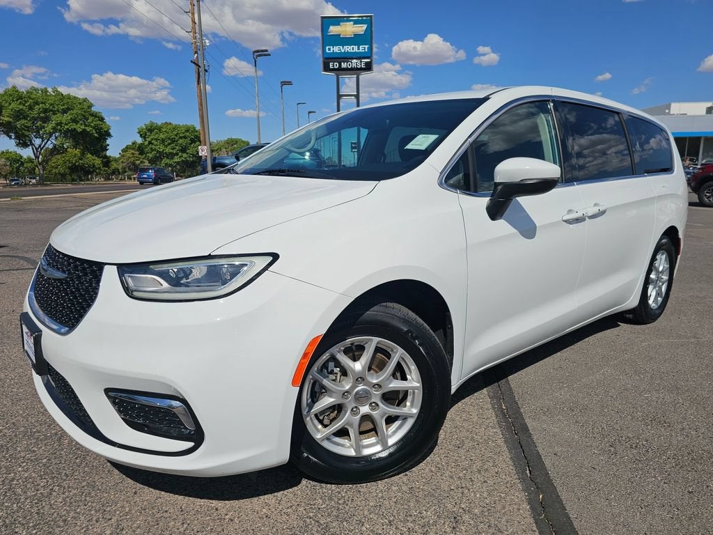 2023 Chrysler Pacifica Touring L