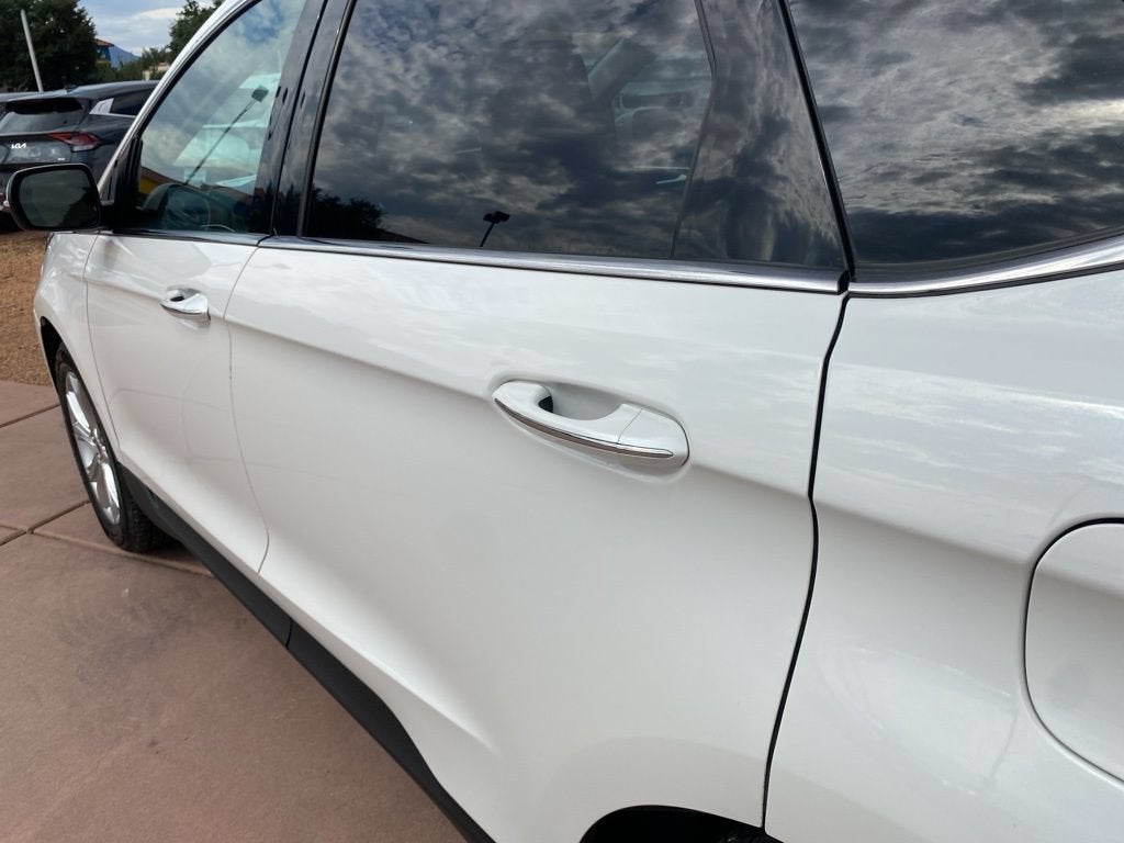2023 Ford Edge Titanium
