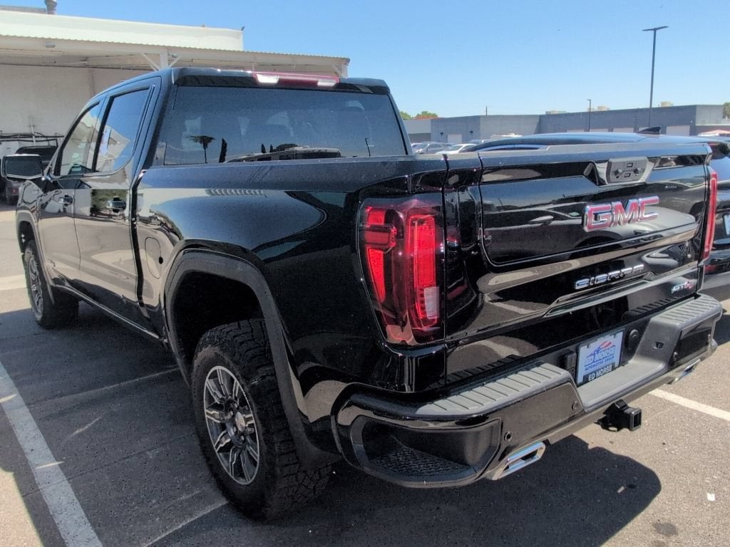 2025 GMC Sierra 1500 AT4