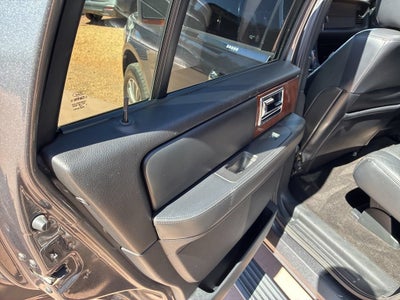 2015 Lincoln Navigator Base