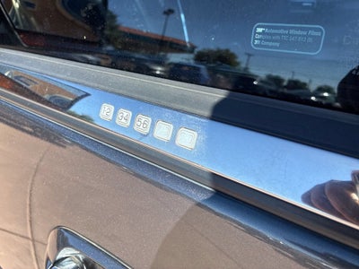 2015 Lincoln Navigator Base