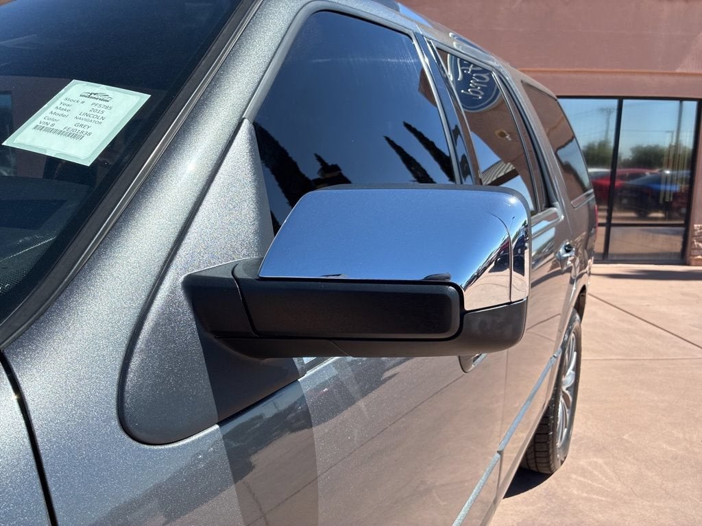 2015 Lincoln Navigator Base