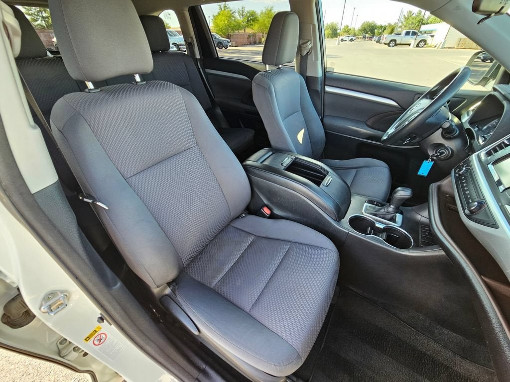 2018 Toyota Highlander LE