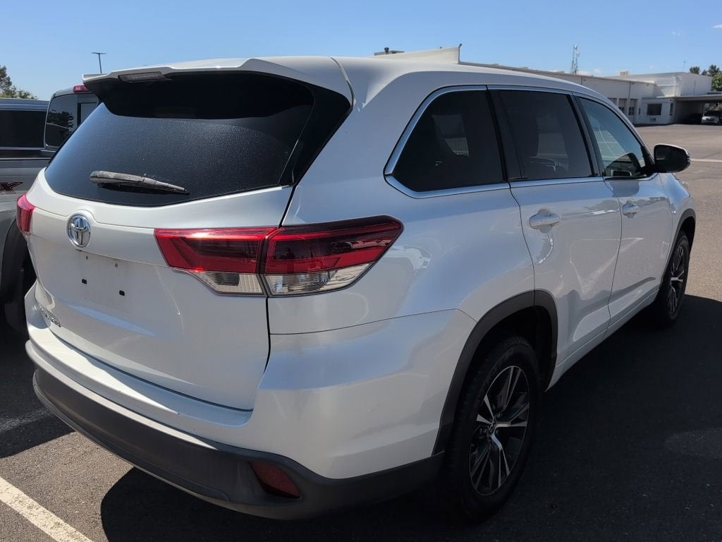 2018 Toyota Highlander LE