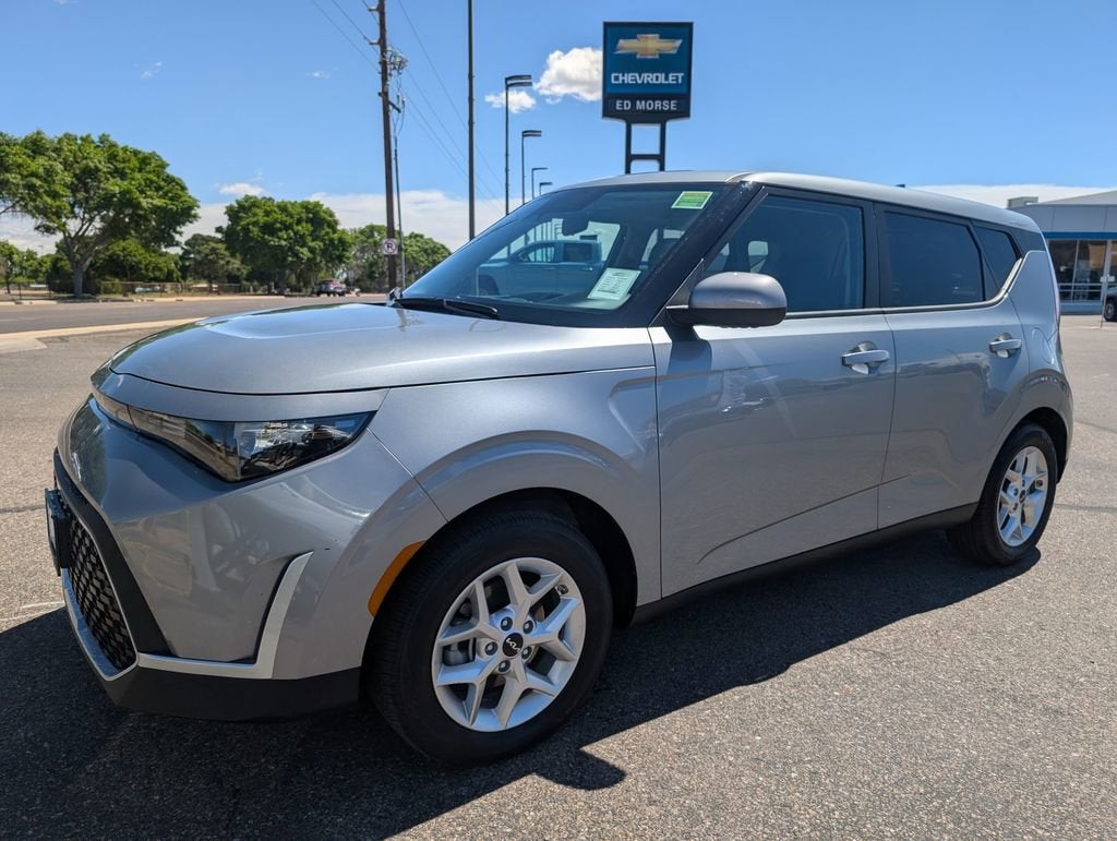 2025 Kia Soul 2.0L LX IVT's photo